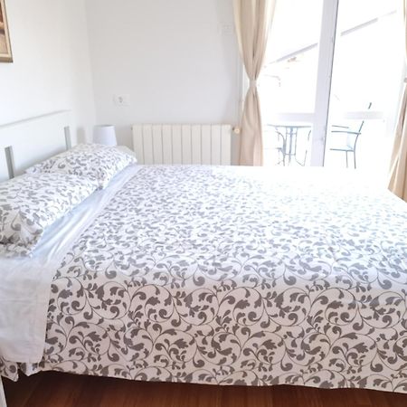 Rooms And Apartments Robert Rovinj Bagian luar foto