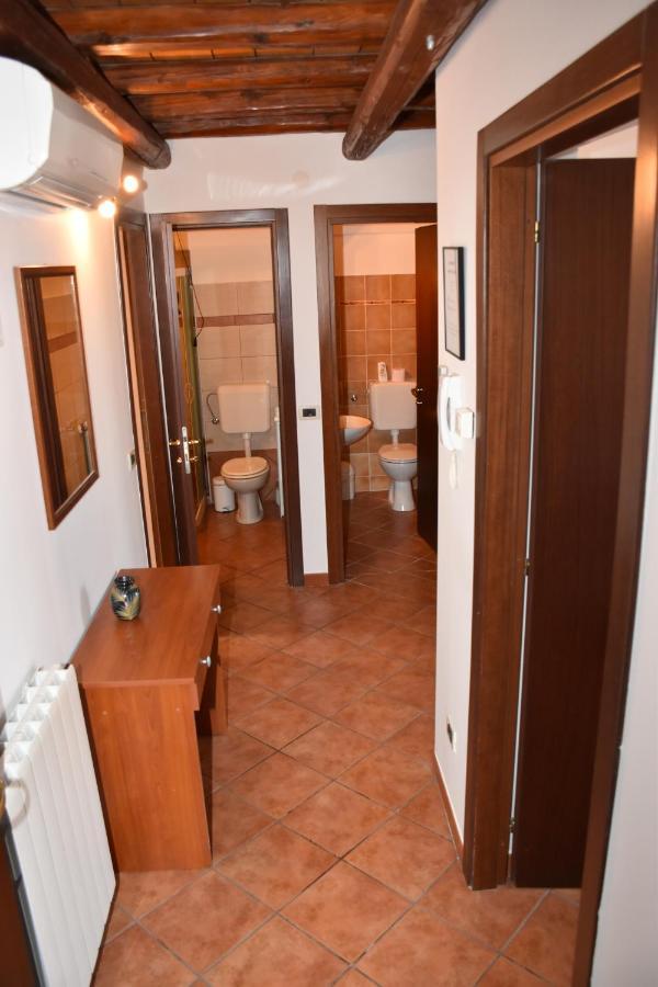 Rooms And Apartments Robert Rovinj Bagian luar foto