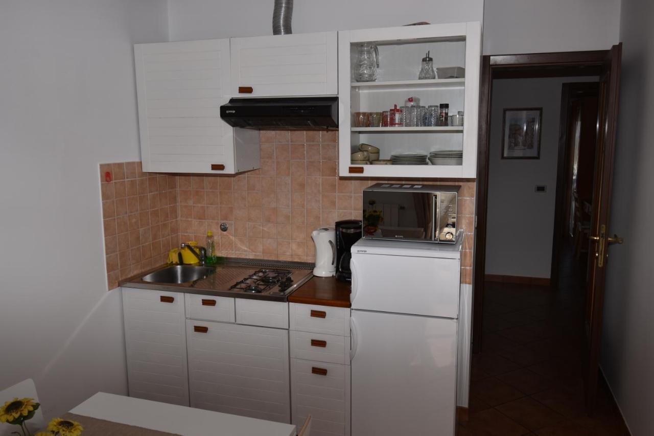 Rooms And Apartments Robert Rovinj Bagian luar foto