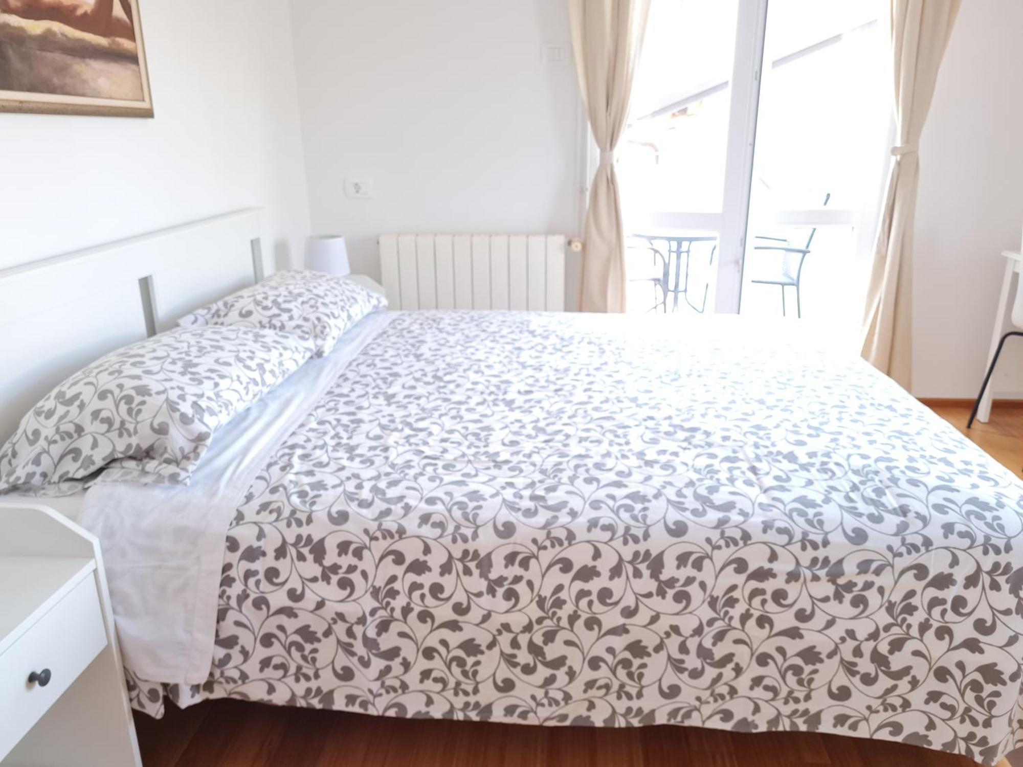 Rooms And Apartments Robert Rovinj Bagian luar foto